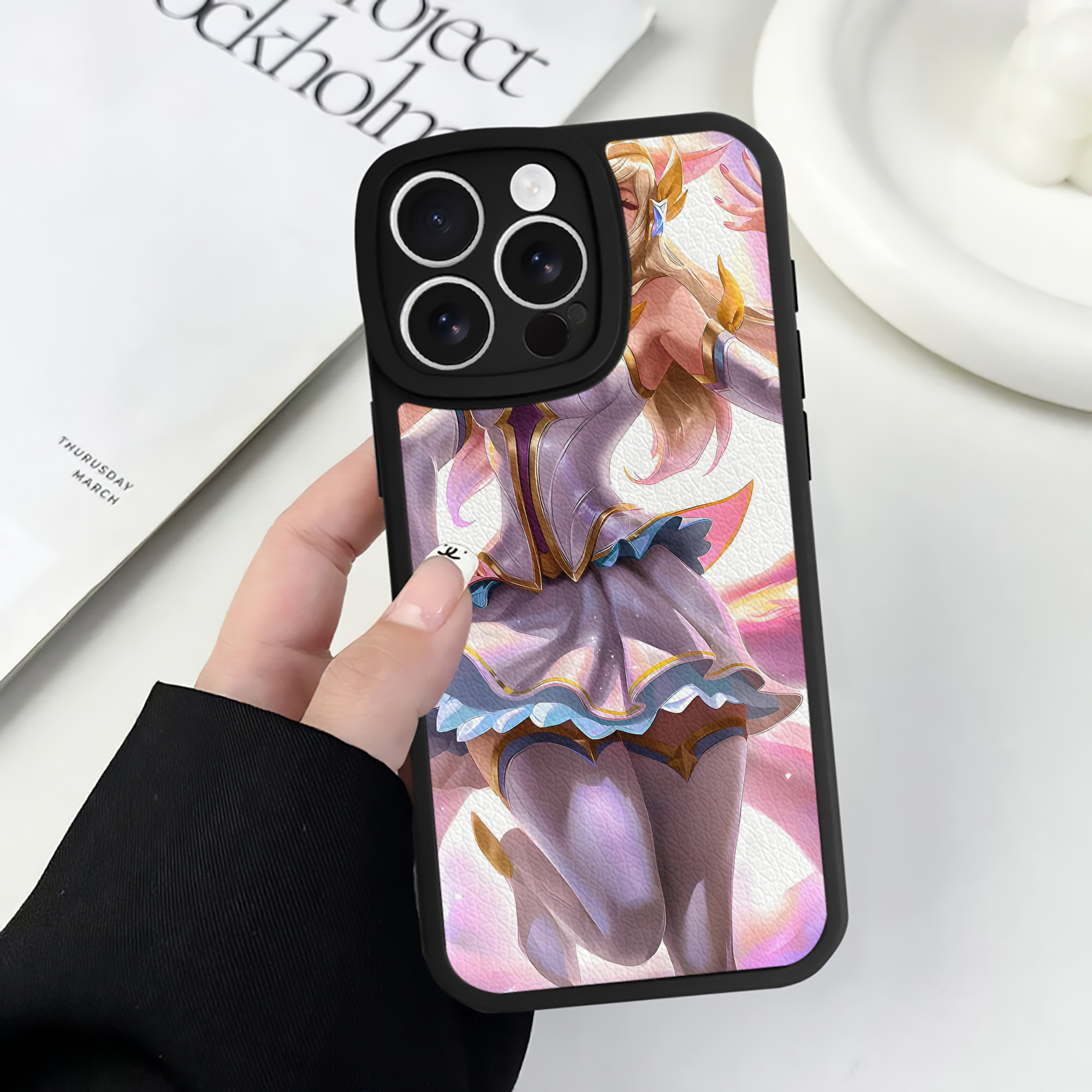 リーグ・オブ・レジェンド League of Legends LOL 【iPhone 16シリーズ対応】シリコンスマホケース（レザー調） 材質：シリコン